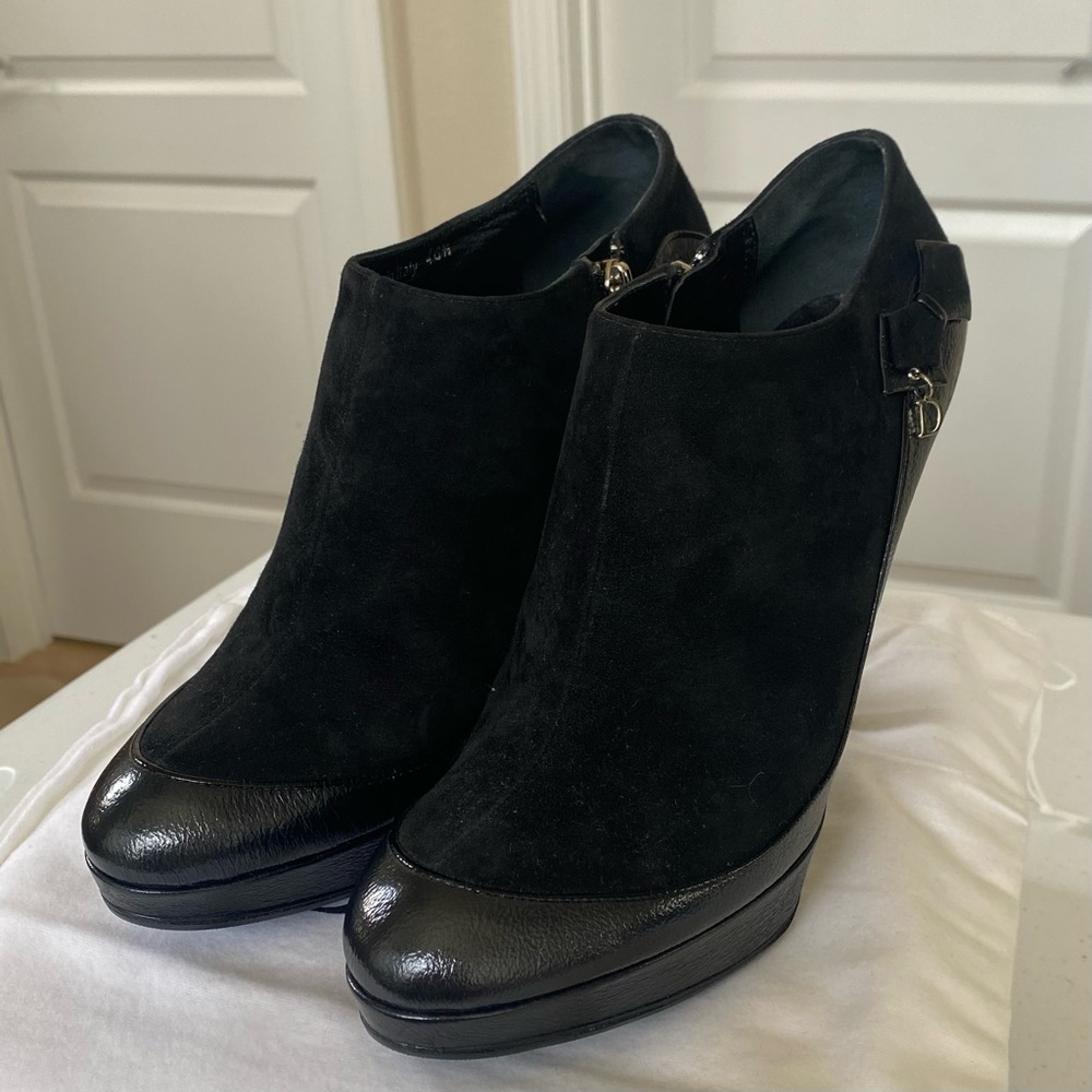 Christian Dior Deco Heeled Shoe Bootie in Black. Women's 40.5